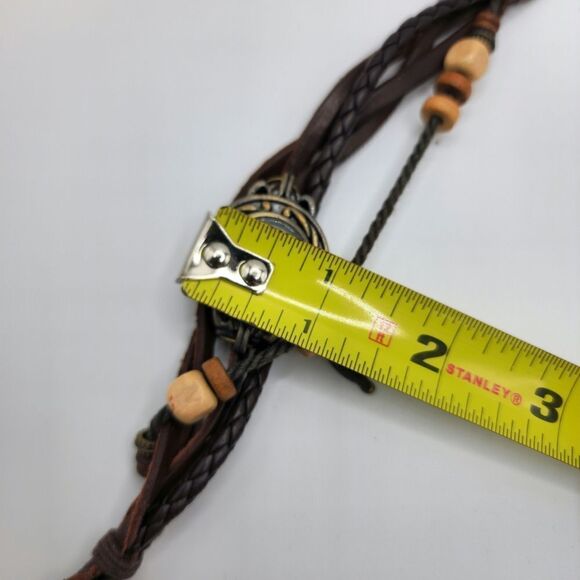 Boho braided leather feather charm wristwatch - Picture 9 of 9